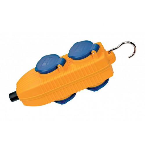 ENCHUFE BASE CUADRUPLE PLAS IP54