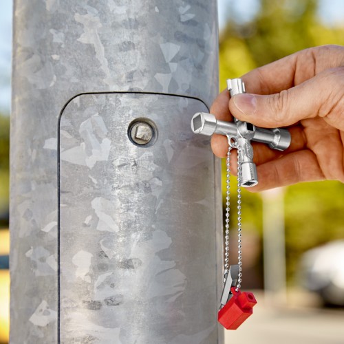 LLAVE PARA CABINAS DE CONTROL 76 mm
