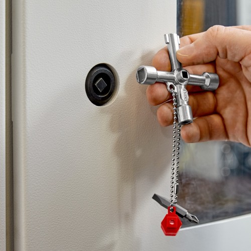 LLAVE PARA CABINAS DE CONTROL 76 mm