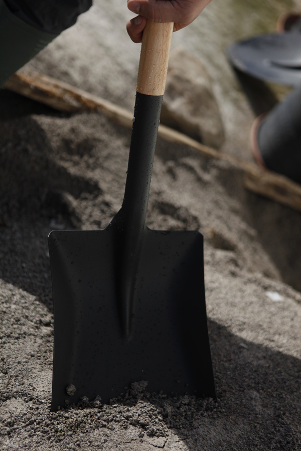 Pala cuadrada con FSC de 270x350mm y mango anilla 8541MA