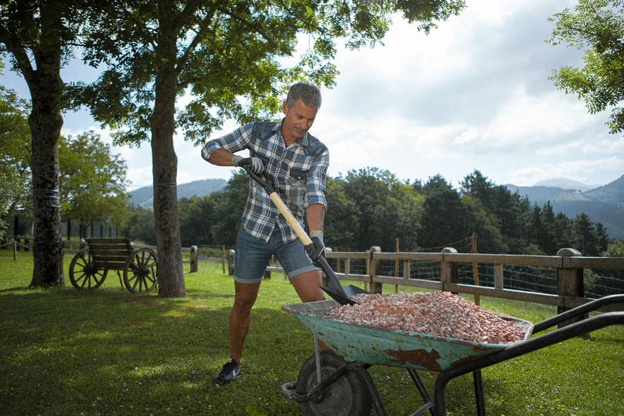 Pala cuadrada con FSC de 270x350mm y mango anilla 8541MA