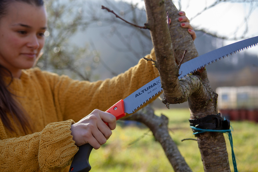 Serrucho poda hoja curva J421