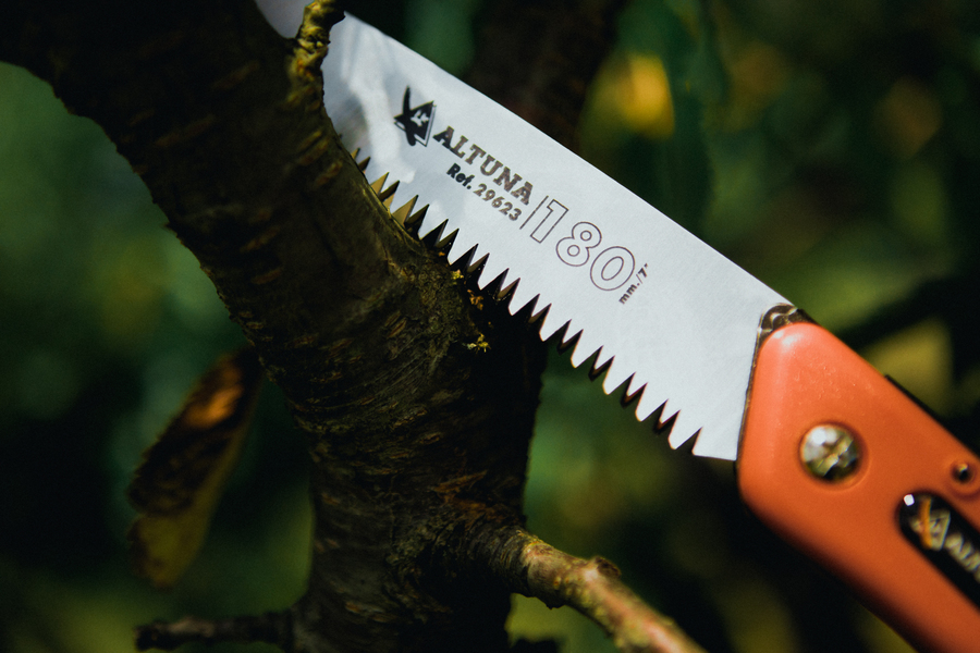 Serrucho de poda profesional plegable 150mm 29622