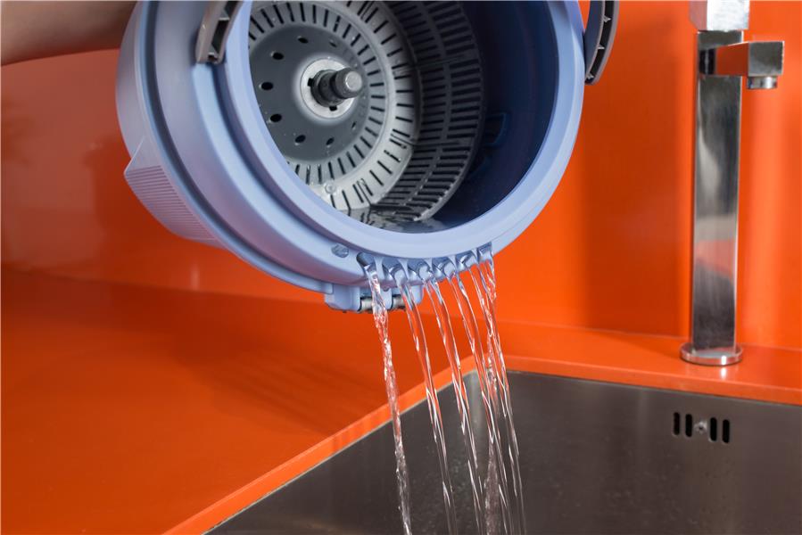 Set de cubo con escurridor más fregona giratoria 360° y mocho de microfibra Tatay Twister Compact