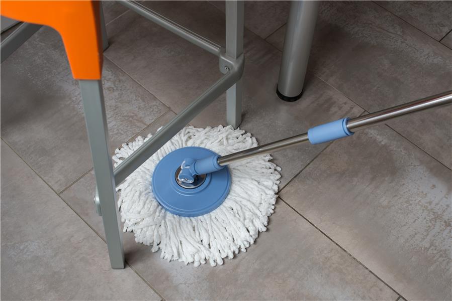 Set de cubo con escurridor más fregona giratoria 360° y mocho de microfibra Tatay Twister Compact