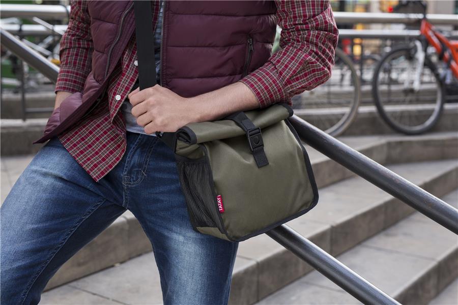 Bolsa térmica porta alimentos extensible de capacidad regulable Urban Food Roll&Go color verde de Tatay